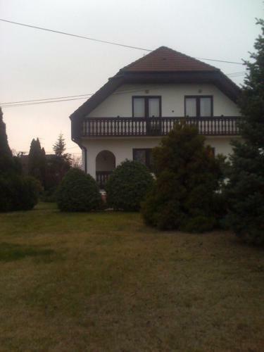 Hostal Ilona Panzi�