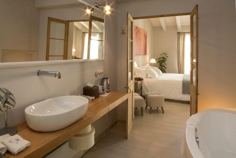 Jard� De Ses Bruixes Boutique Hotel