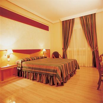 Insignia Hotel Del Val