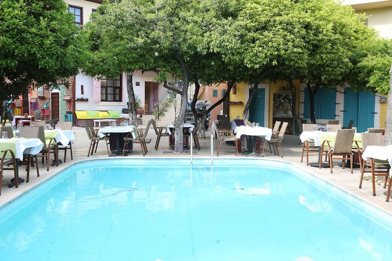 Blue Sea Garden Hotel