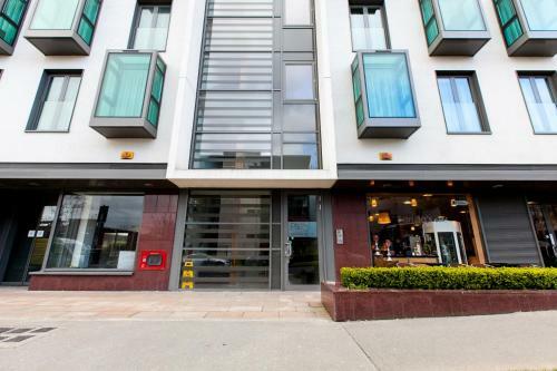 Apartamentos The Forum A2b