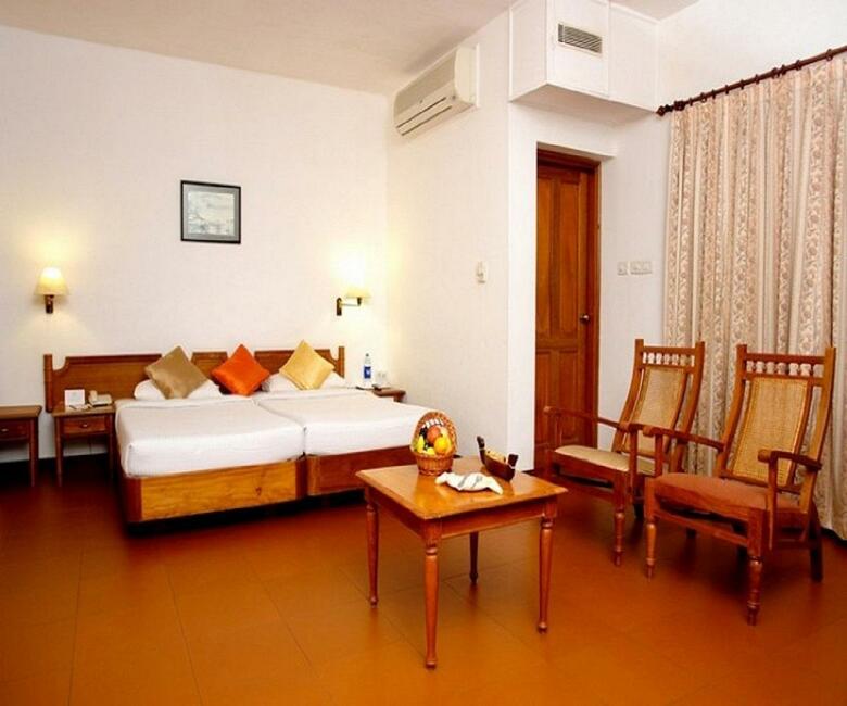 Hotel Backwater Ripples Kumarakom