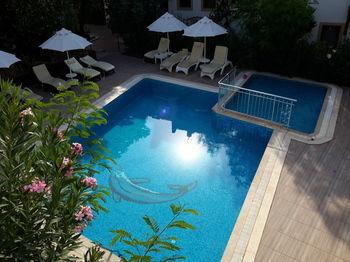 Manuela Hotel