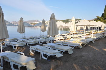 Manuela Hotel