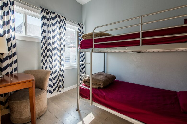 Albergue European Guest House