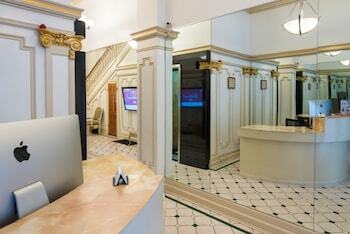 Union Square Plaza Hotel
