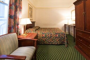 Union Square Plaza Hotel