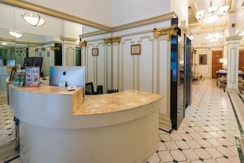 Union Square Plaza Hotel