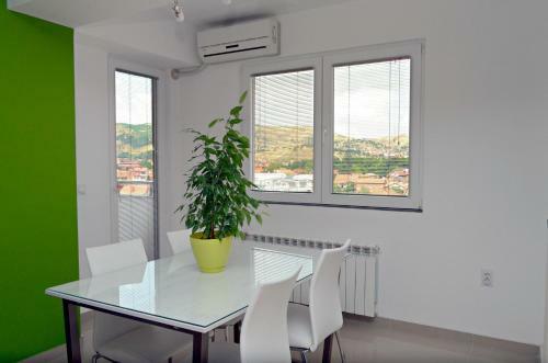 Aries Apartments