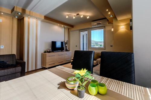 Aries Apartments