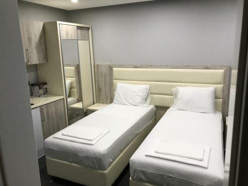 Hostal Guesthouse Montex