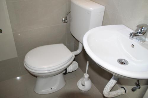Apartments Lav Costas