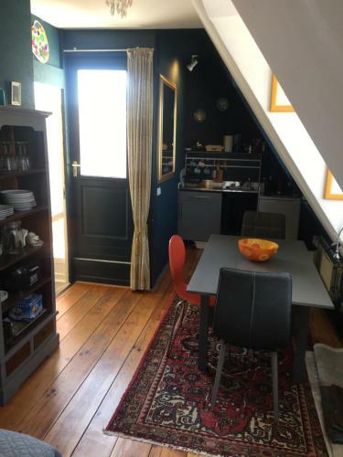 Hostal B&B Central