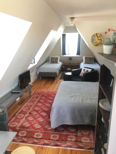 Hostal B&B Central