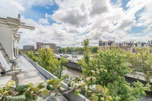 Amstel Corner Hotel