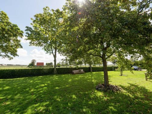 Charming Holiday Home In Den Oever Near Lake