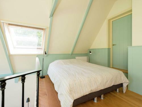Charming Holiday Home In Den Oever Near Lake