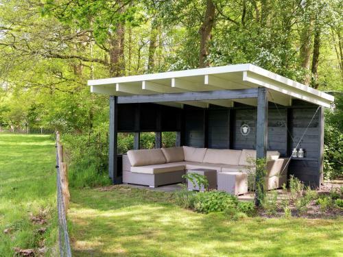 Spacious Holiday Home In The Woods In Doldersum