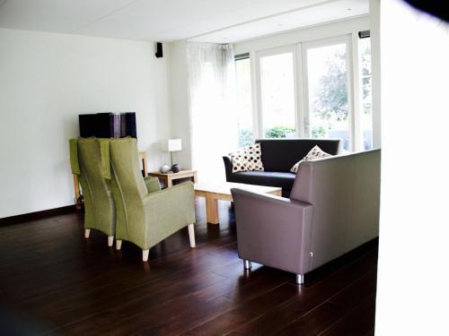 Luxurious, Spacious Home With A Large Garden In Overijssel