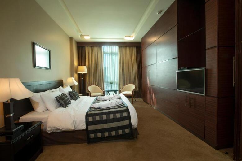 Century Park Hotel