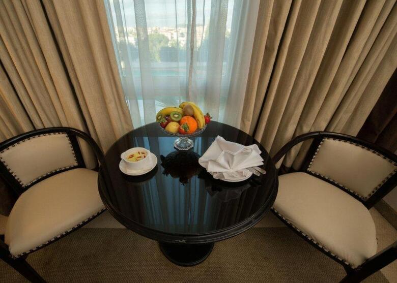 Century Park Hotel