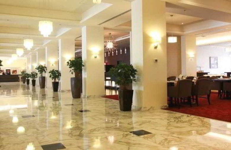 Hotel Golden Tulip Grand Palace