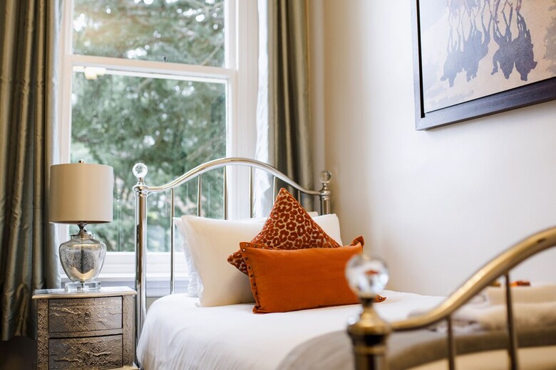 Hostal Washington House Hotel