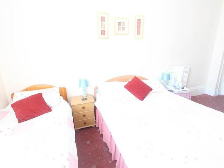 Hostal Spring Garden Guest House