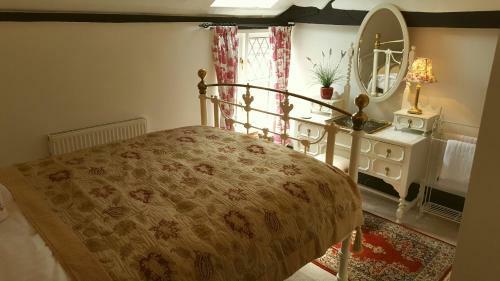 1 Mews Cottage