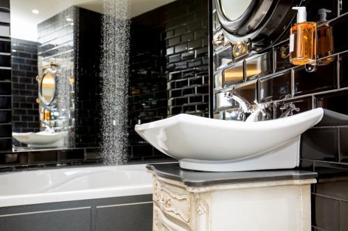 Aparthotel Signature Living At Shankly Hotel