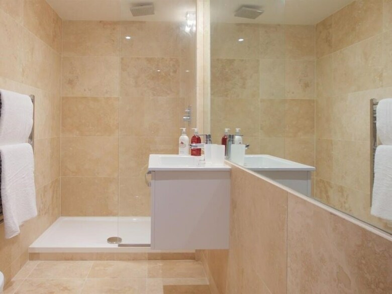 Hostal 32 Townhouse