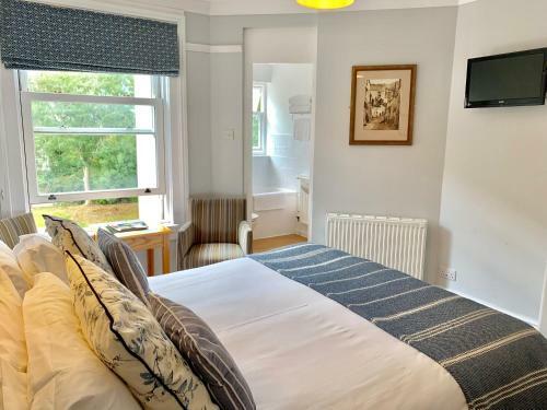 The Claremont Hotel-adult Only