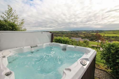 Broadbeach Cottage