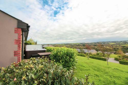 Broadbeach Cottage