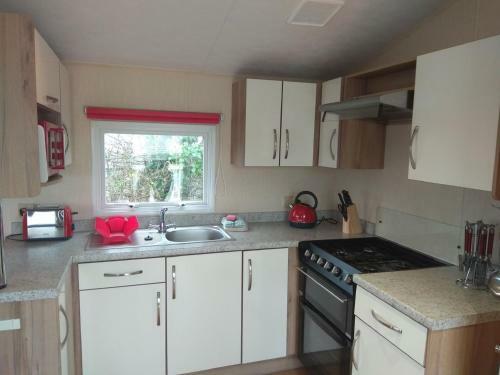 Bude Holiday Resort - Families And Couples Only