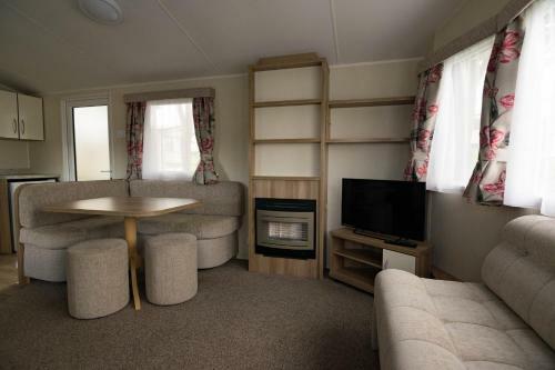 Bude Holiday Resort - Families And Couples Only