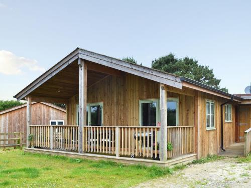 Snowy Owl Lodge