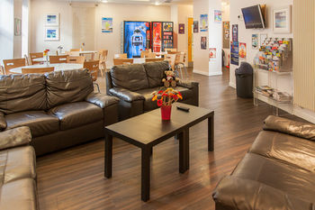 Hostal Edinburgh Central Youth Hostel