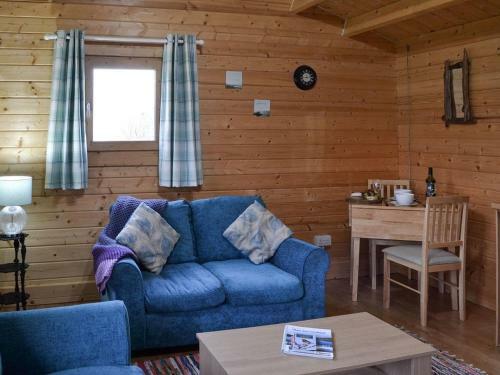 Birdsong Cabin