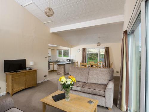 Chudleigh Bungalow 1