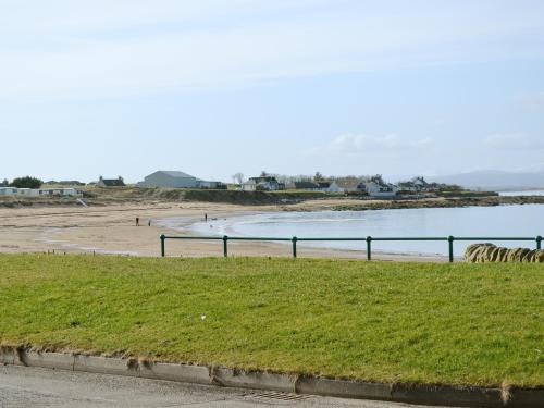Sandy's Hoose
