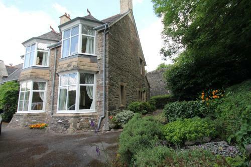 Headmasters Cottage