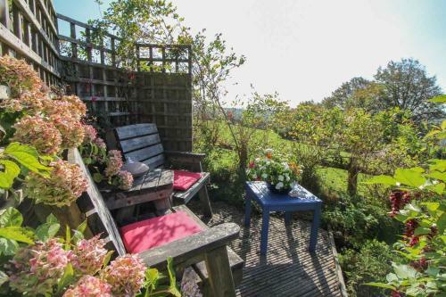 Badgers Cottage At Warleggan