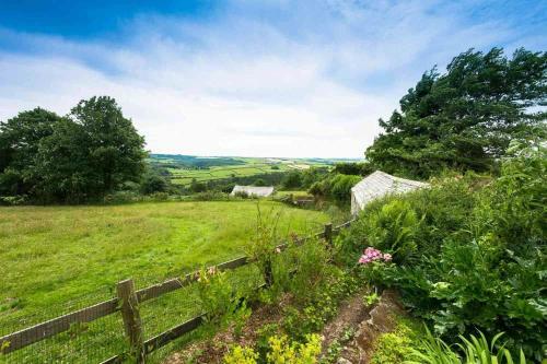 Badgers Cottage At Warleggan