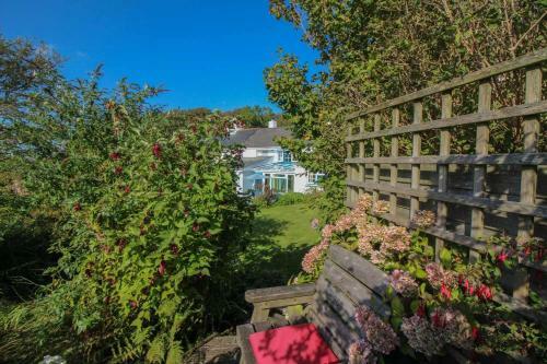 Badgers Cottage At Warleggan