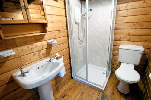 Glencoe Cabins And Caravans