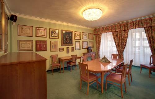 Hostal Pension Masonic House