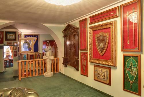 Hostal Pension Masonic House