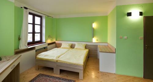 Hotel N
