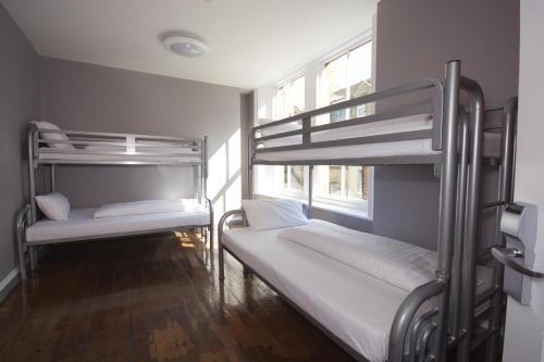 Albergue Albatross Backpackers In!